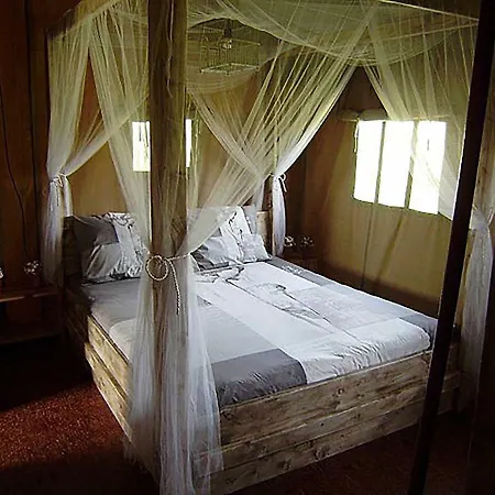 Glamping Camping Le Mondou Saint-Julien-de-Lampon