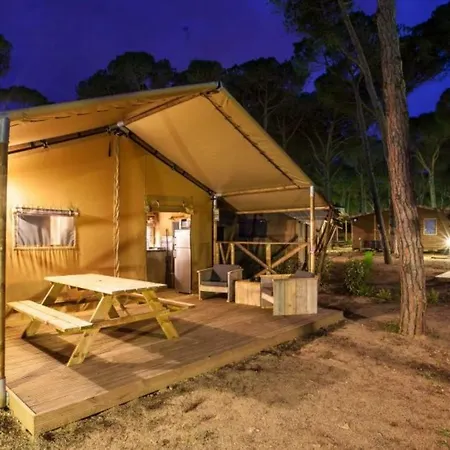 Glamping Camping Le Mondou 3*