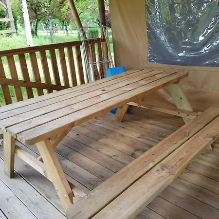 Camping Le Mondou Glamping 3*